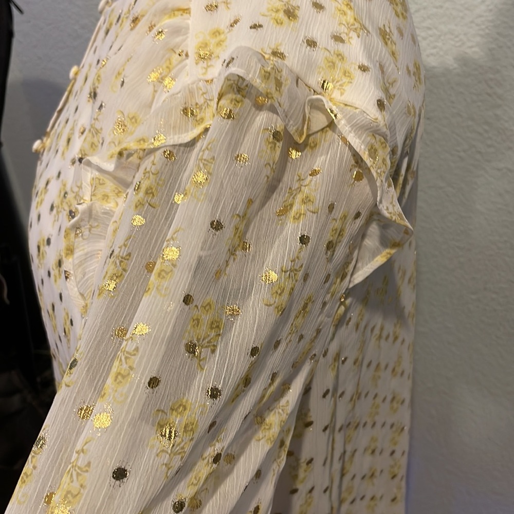 Lauren Conrad blouse - Picture 3 of 6